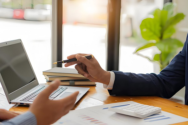 发稿社选择指南：如何找到最适合你的平台？