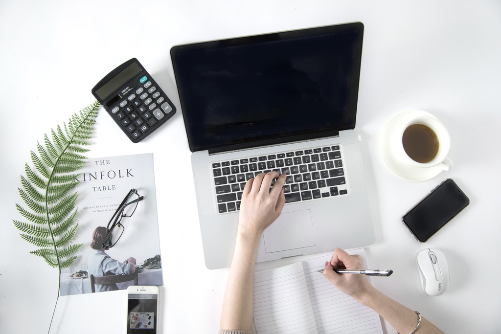 媒体软文发稿网如何选择？不会选媒体发稿平台的可以看看！